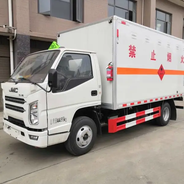 国六江铃顺达蓝牌3类易燃液体厢式工业酒精甲醇运输车