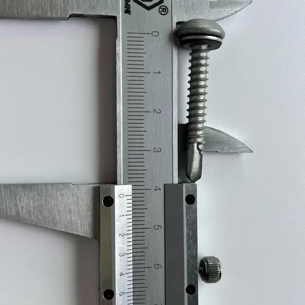 上海标的内梅花六角自攻螺钉5.5x38mm原装现货可发全国