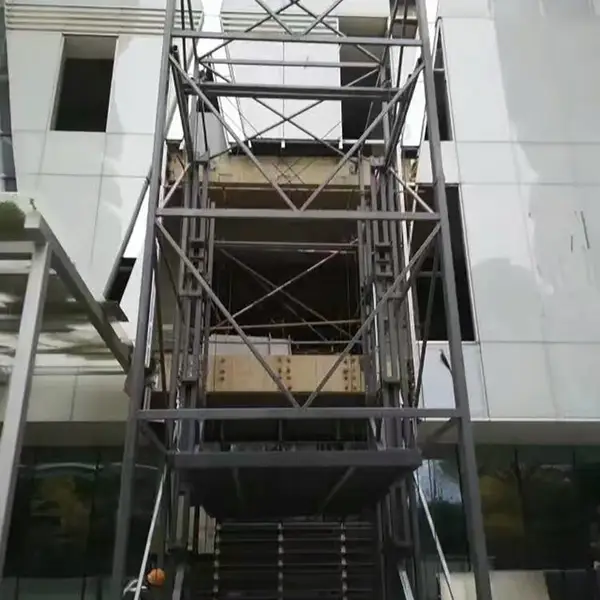 护栏载货平台 导轨式升降货梯 货物运输升降平台启运