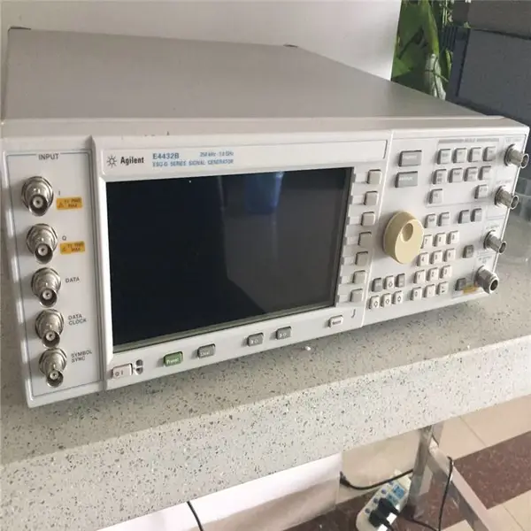 ���ն��ְ�����E4432B E4433B�߾�����Ƶ�źŷ�����