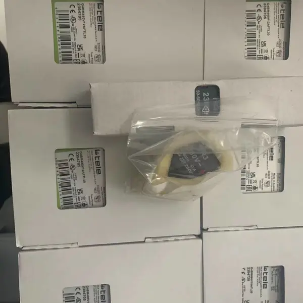 VISION �����Դ TX2-D144X19-R3-X-24V