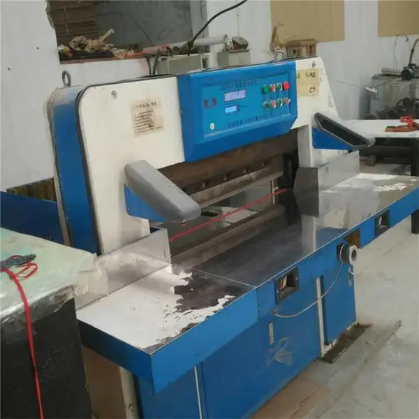 鸿顺丰AMPE85A 覆膜型气相防锈纸 70g防锈原纸+15gPE膜