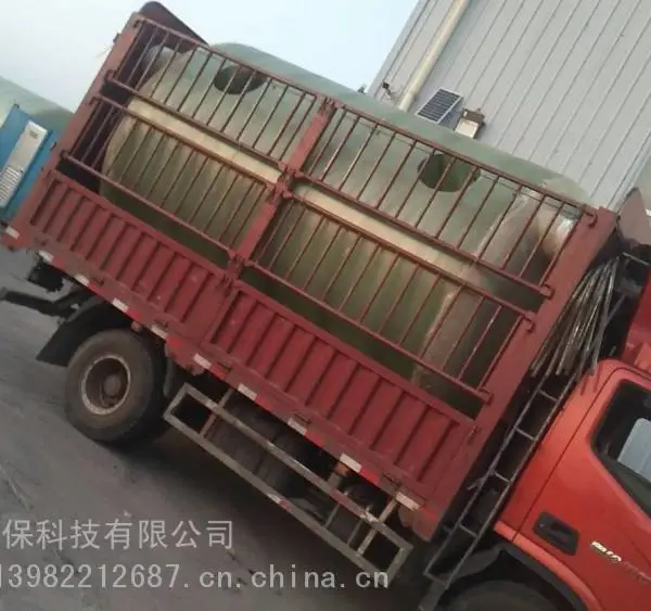 玻璃钢化粪池内部设有相通的隔舱板金钢鑫砖业的竭诚服务