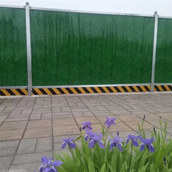 市政施工钢板围蔽 小草铁皮围挡定制 户外广告牌铁皮围栏