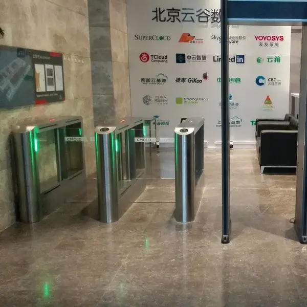 西莫罗 二维码闸机 指纹智能闸机 人行摆闸通道