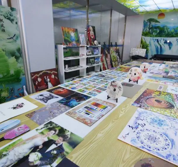 2513UV平板打印机大型金属亚克力广告标识牌塑料手机壳