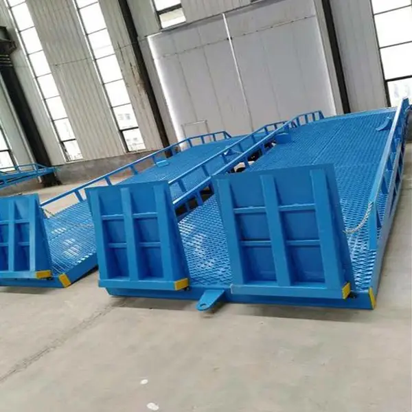 �ǳ���β�� ��װ��ж��ƽ̨ �綯�ֶ�Һѹ�Ǹ߳�