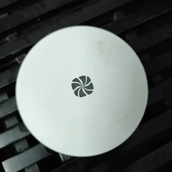 深圳龙华紫外线激光机加工镭雕 手表壳 塑胶 硅胶激光打标