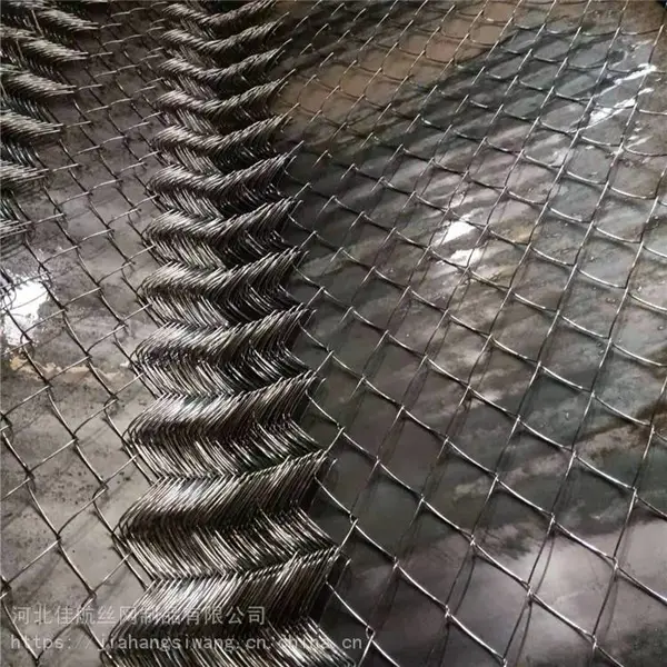 三维植被网 植草护坡镀锌铁丝网 生产销售边坡绿化喷播挂网 勾花网8.14