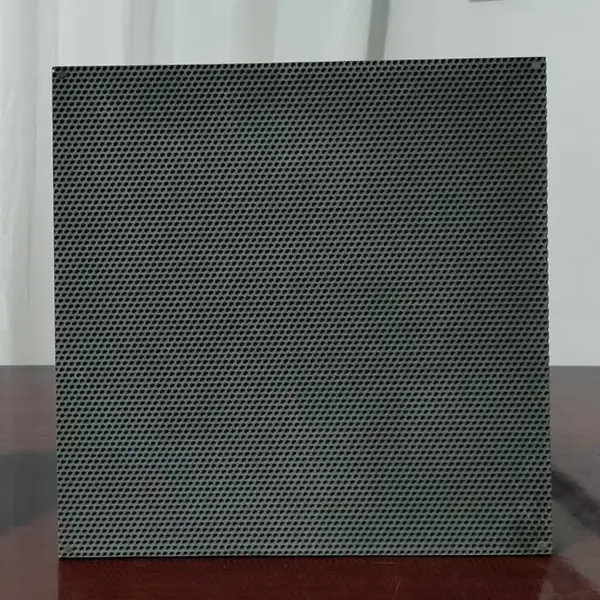 隔音材料