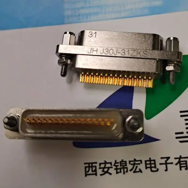 J30J������J30J-31TJN������PCB��ʹ��ֱ��Ӳ����Ӧ