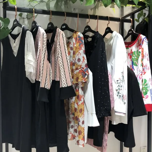 2019春装女权贵族大码女装新款时尚品牌折扣尾货批发 专柜正品一手货源供应