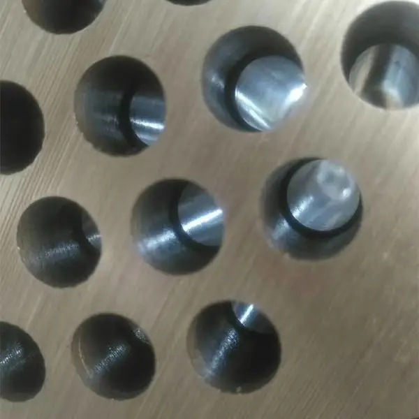 ������ģ�ߵ�ѹ��������μ����