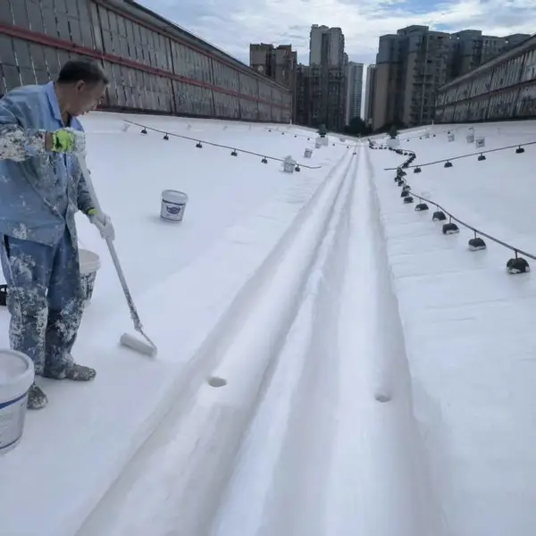 四川省各城市专业施工解决工业厂房屋顶漏水难题,钢结构彩钢顶屋面防水、混凝土屋顶防水补漏、外露型无缝防