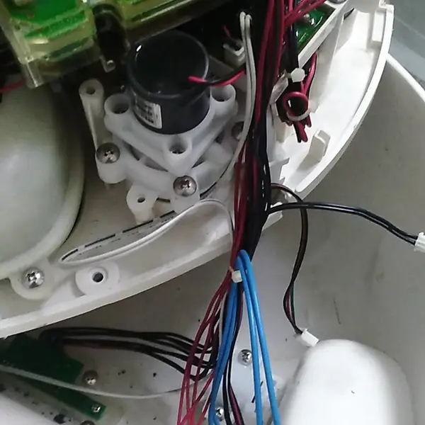 上海浦东龙阳路科勒马桶漏水维修63185692维修科勒马桶