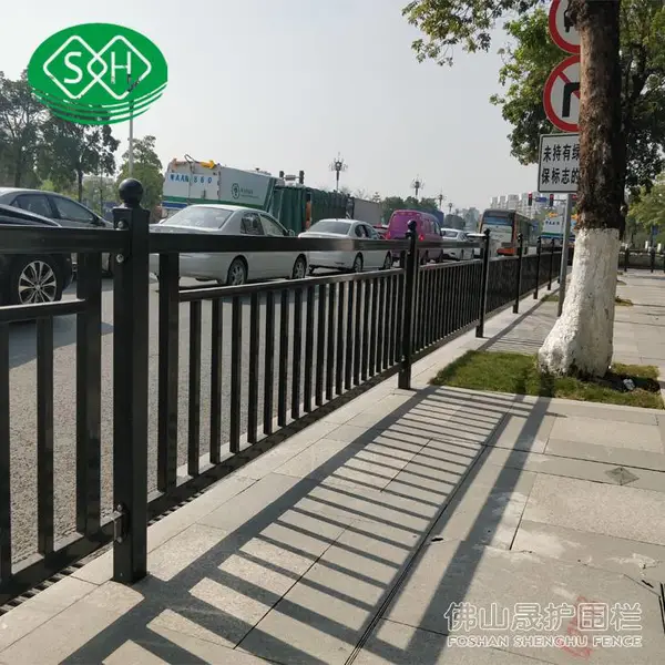 惠州机动车道分隔栏定制 阳江公路中央分隔护栏 清远人行道护栏厂家