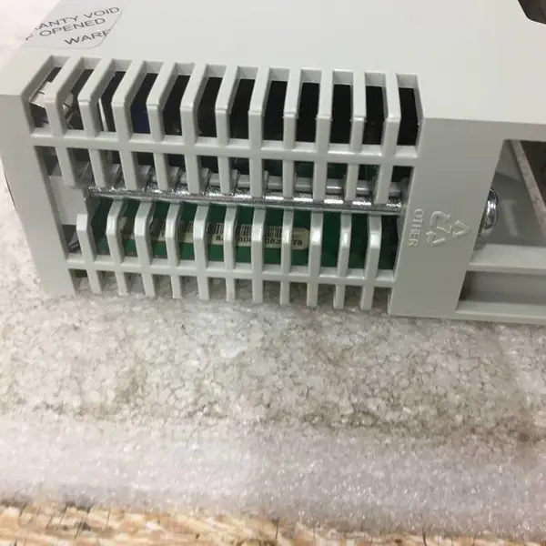 140CRP93200 RIO站适配器昆腾Quantum莫迪康Modicon