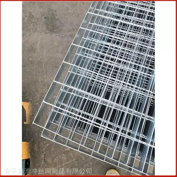 ����ָ������߽Ű� ̤�������� С�ߴ繵�ǰ�