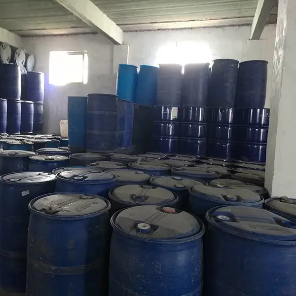 ����������50%�����״��ܼ���ɫ͸��Һ��50%ʮ�����***���Ȼ��50%�ֻ�200KG/Ͱ