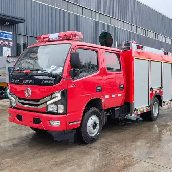2500L 水罐灭火消防车 国六双排座应急救援泡沫消防车 出口消防车