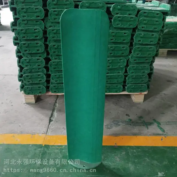 隔离墩 波形护栏 防眩板生产厂家 防眩护栏可加工