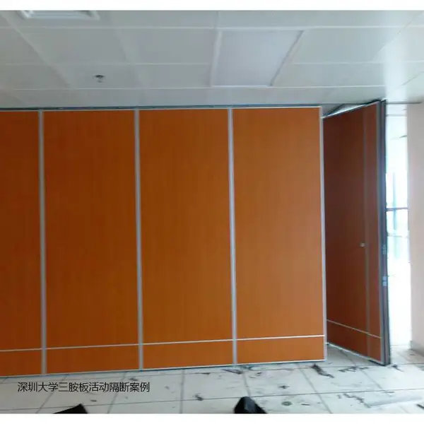 供应木饰面酒店隔断折叠门东莞隔断高隔间可使用十几年