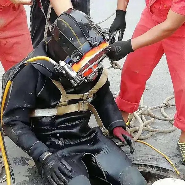 ���˼��������������������ˮ�ܱտռ�ʩ����ˮ�ܵ���ͨ�ɱ���