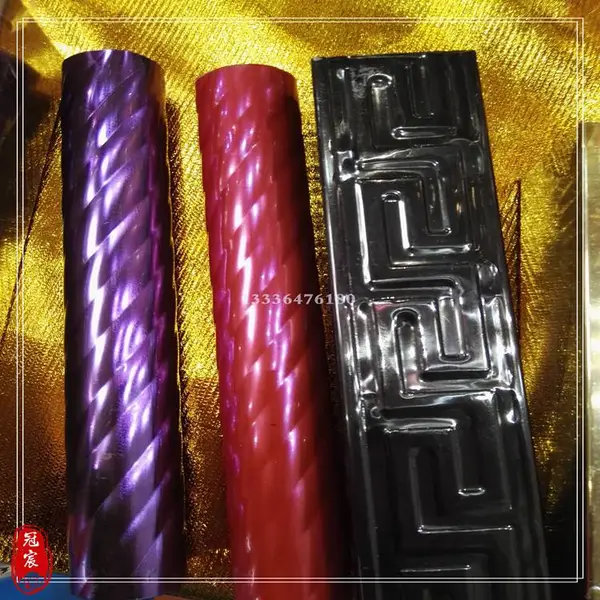 专业定做酒店大堂楼梯立柱 精品玫瑰金拉丝护栏立柱 螺纹钢立柱