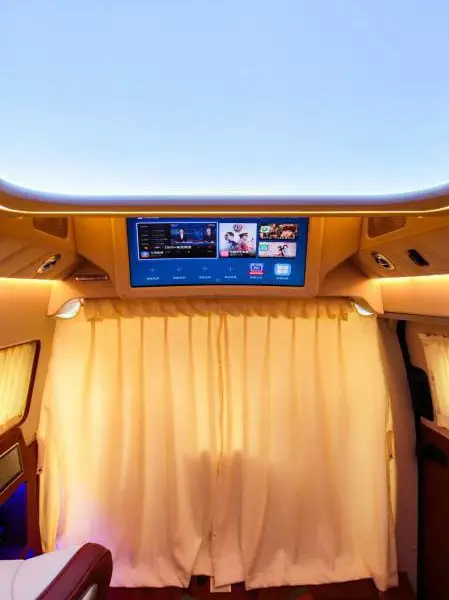 福特T6全顺小房车 V362航空座椅 后置厨卫 通过性好 趣蜂B680
