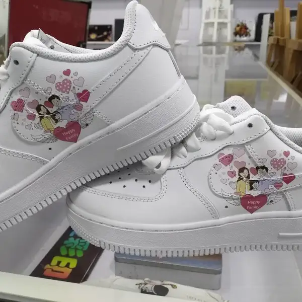 成品小白鞋uv打印机 鞋子uv打印机 皮革高喷uv彩印机