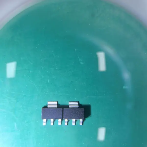 IC打字代烧录加工 IC打标 磨字印字 免费打样