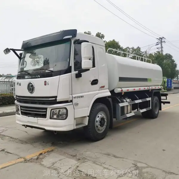 辽宁10方洒水车助力城市环境提升筑牢市容保障防线