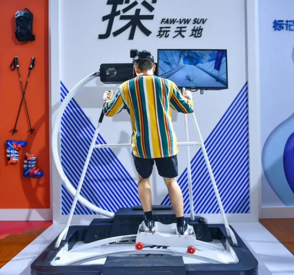 Vr滑雪机 暖场道具租赁室内模拟滑雪运动装置 线下引流暖场