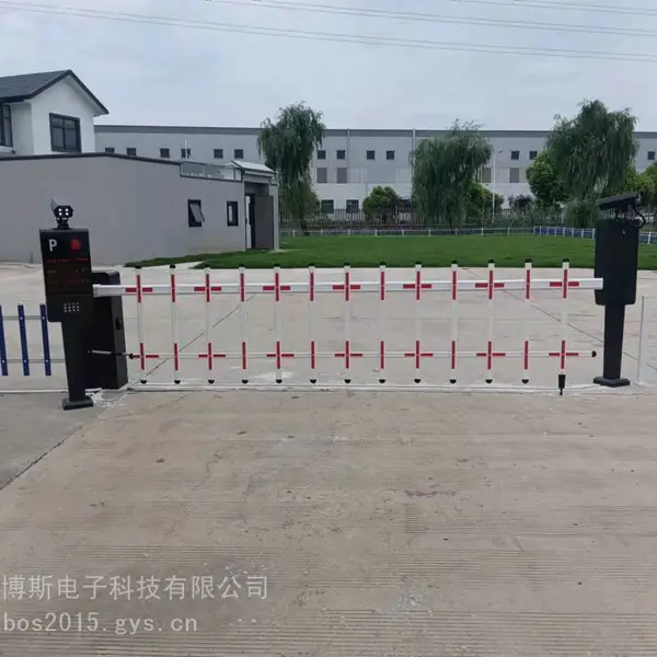 无锡、江阴、宜兴小区车辆进出自动车牌识别栅栏广告道闸系统厂家