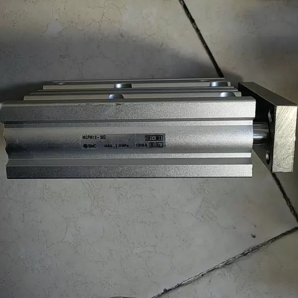 SMC三轴气缸MGPM12-50Z