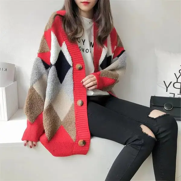 昆明秋季小孩衣服拿货曲靖地摊毛衣进货杂款女装货源10元店