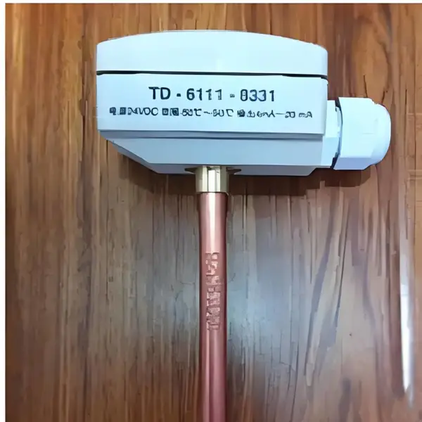 �¶ȴ����� �ͺ�:AK877-TD-6111-8331��ţ�M176298