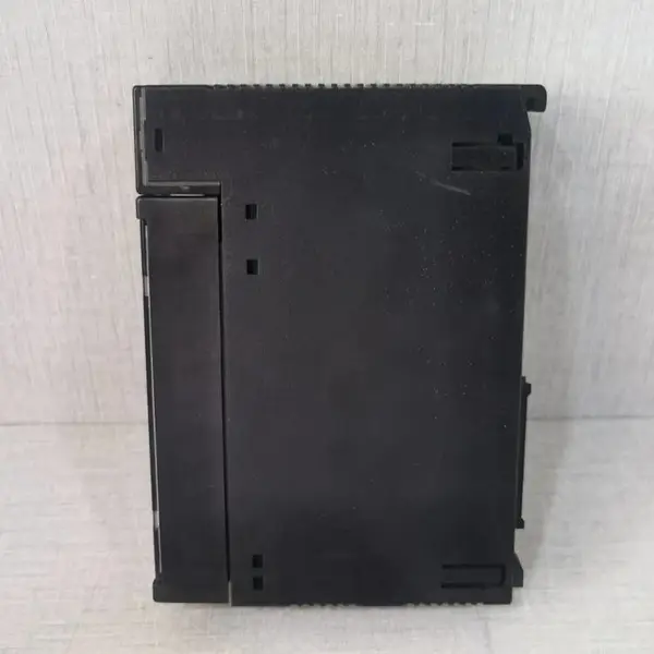 IC693MDL740电源转换器 智能控制器模块 卡件模块 全新