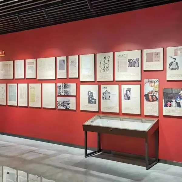 背胶宣绒布画面定制 个性设计图案喷绘 墙画壁画展厅使用