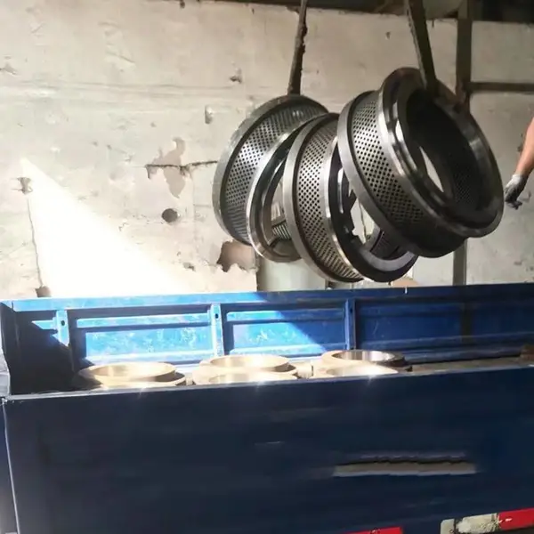 恒美百特生物能源颗粒机配件杂木制粒机环模上下5排孔模具