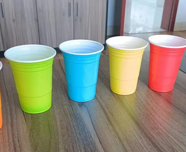 速叠杯一次性塑料杯生产 双色BEERPONG派对杯 外贸游戏杯定制加工