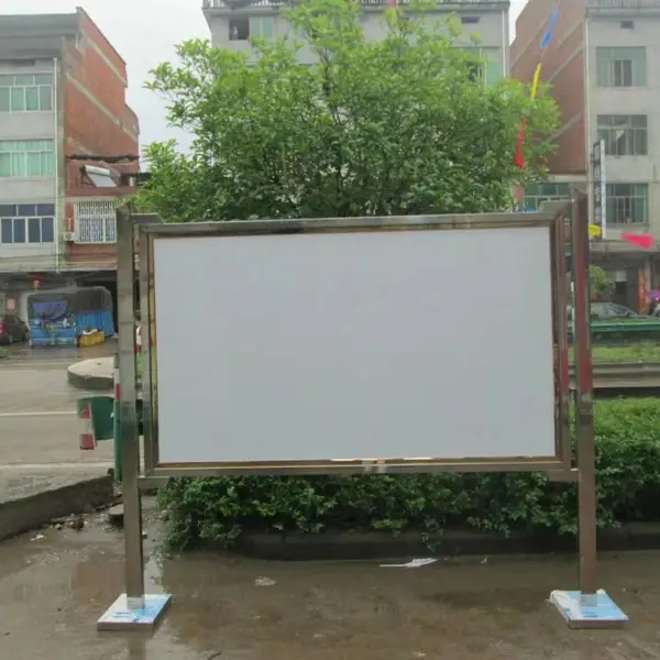 北 京市丰台区不锈钢宣传栏公示栏加工制作上门维修铁艺制品