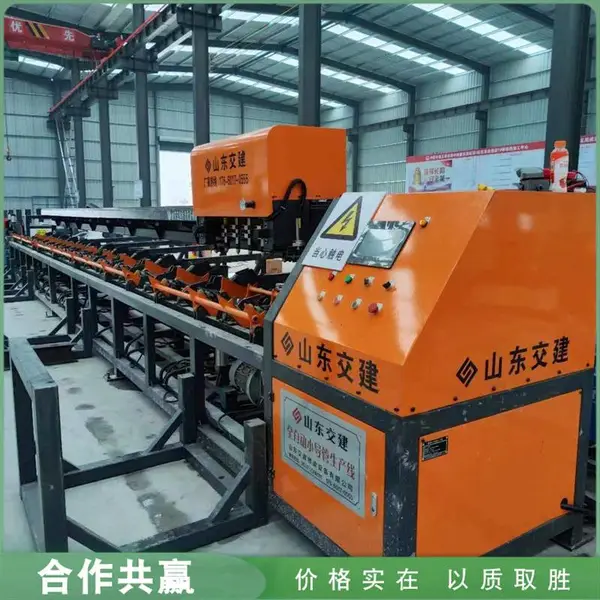 小导管生产线视频 缩尖冲孔一体机 隧道用全自动化设备