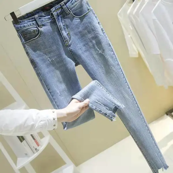 江苏镇江润州外贸牛仔裤加工厂外贸裤子货源批发地摊服装尾货