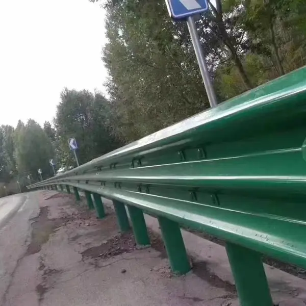 乡村道路波形梁护栏板高速公路波形护栏源头工厂