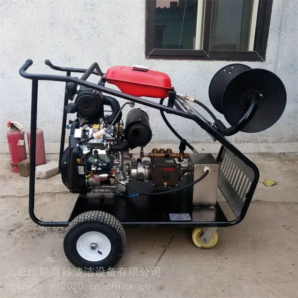 �����߿� С����ˮ�ܵ���ϴ�� �ܵ���ͨ�豸 ��Ӧ����