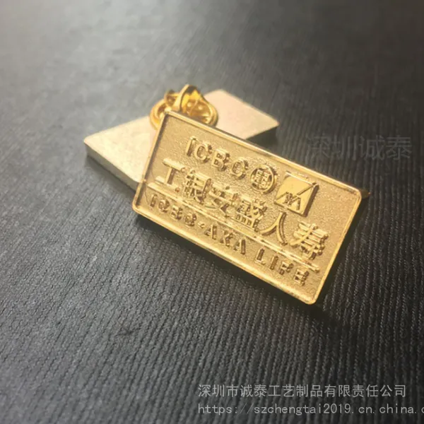 ��Ѫ�������¶��ƶƽ��ɫ�������ڵ������³�