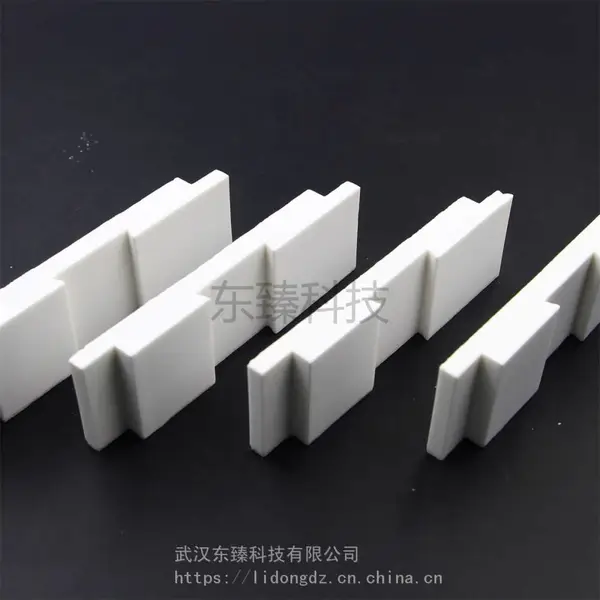 供应高硬度耐磨陶瓷 导轨卡槽陶瓷 氧化铝卡槽陶瓷衬板 优质耐磨陶瓷