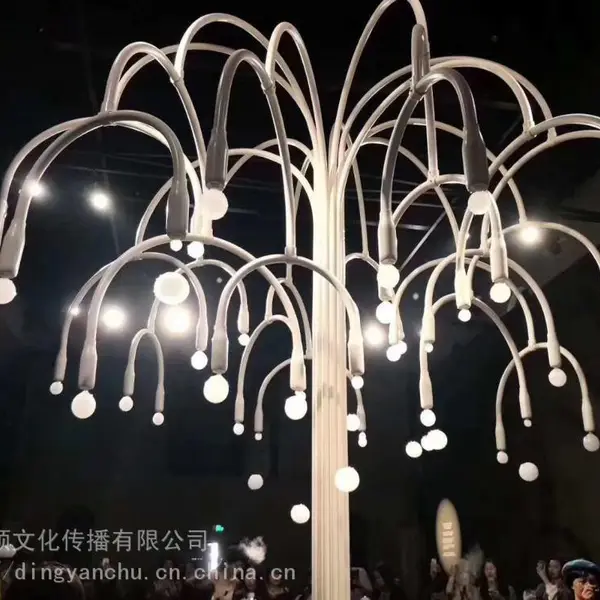 上海美陈道具制作工厂,互动娱乐,观赏性,美观展览 吐泡泡的烟雾树