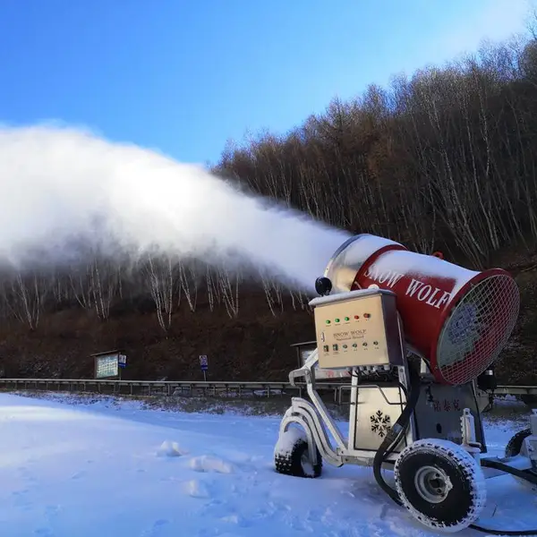 银川造雪机设备 诺泰克红色雪狼造雪机工作原理